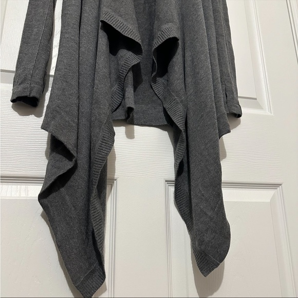 Lululemon Express Yourself Wrap Cardigan Grey - Picture 4 of 7